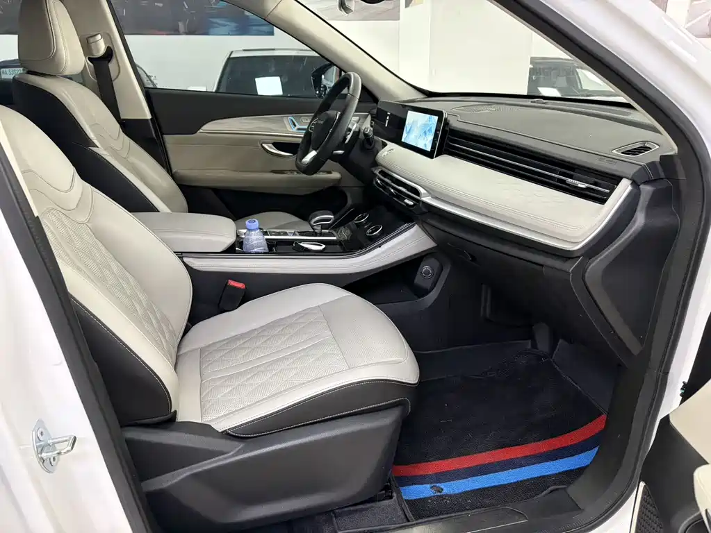Jietu X70 PLUS 2023 2.0T DCT Powerful MAX 5-seater купить на сайте DeffCars