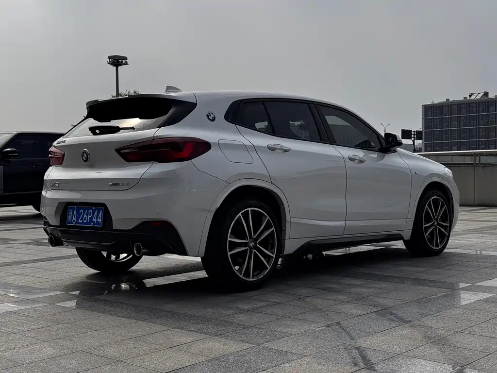 BMW X2 2021 sDrive25i leading M sports package купить на сайте DeffCars