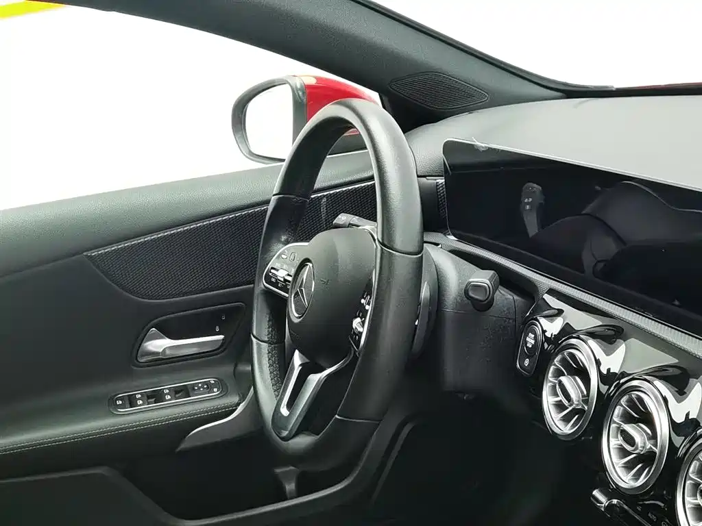 Mercedes-Benz A-Class Imported 2019 A 200 Dynamic купить на сайте DeffCars
