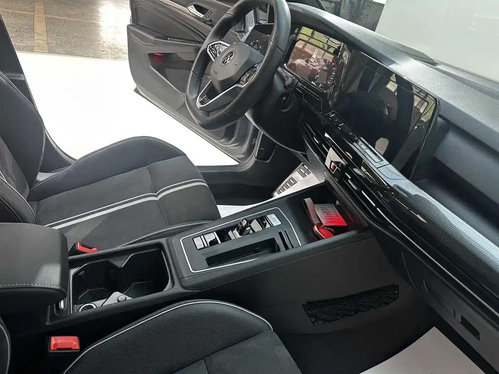 Golf 2021 280TSI DSG R-Line купить на сайте DeffCars