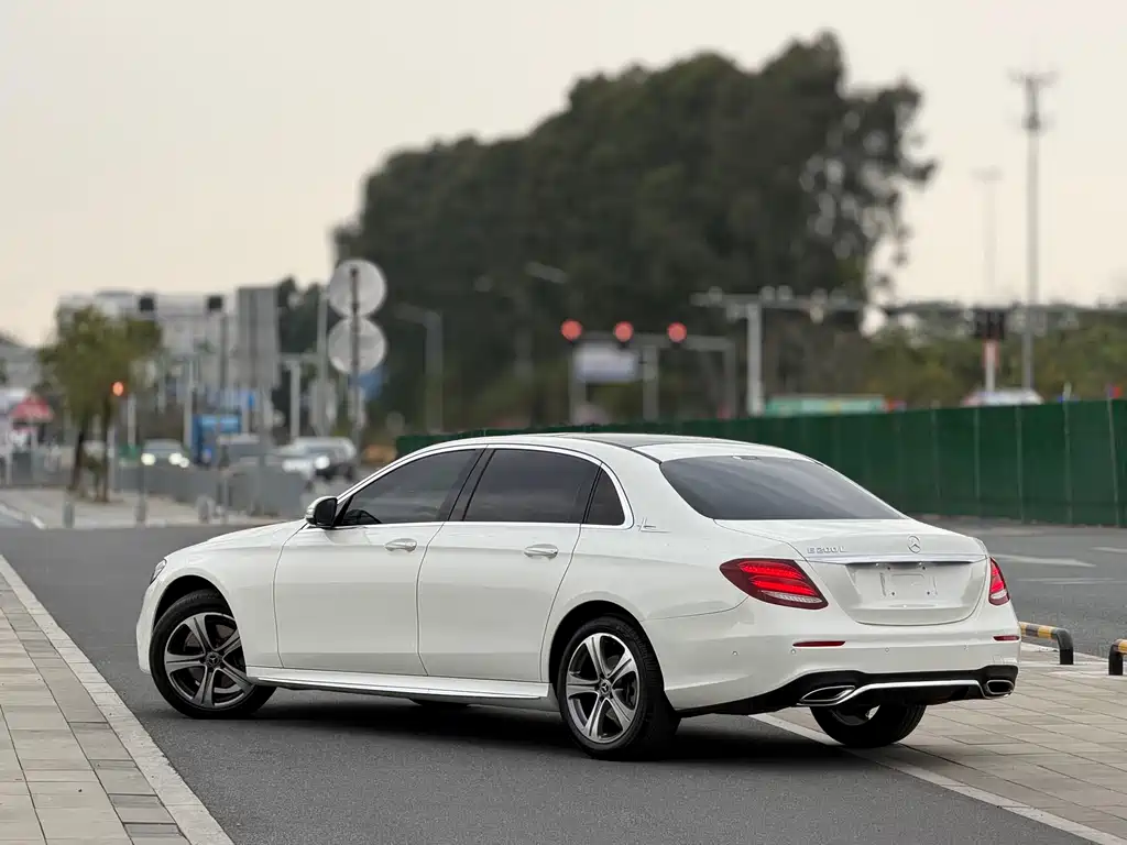 Mercedes-Benz E-Class 2018 facelift E 200 L sporty купить на сайте DeffCars
