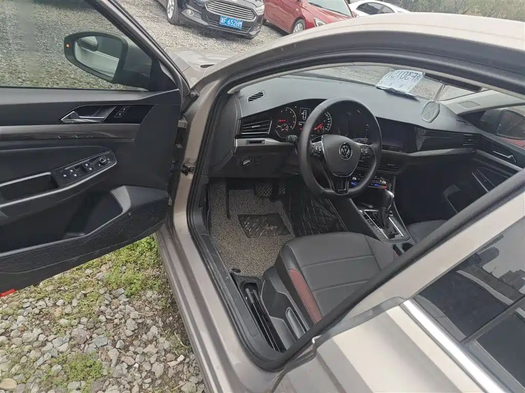 Bora 2021 1.5L Automatic Elite Intelligent Edition купить на сайте DeffCars