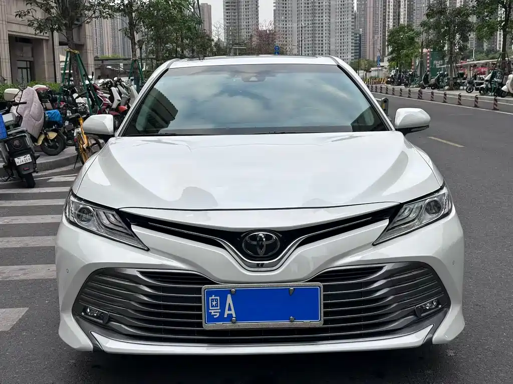 Camry 2019 2.0G Deluxe Edition National VI купить на сайте DeffCars