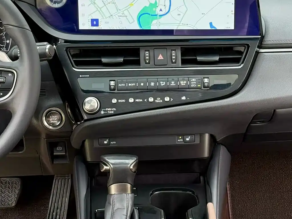 Lexus ES 2023 200 Excellence Edition купить на сайте DeffCars