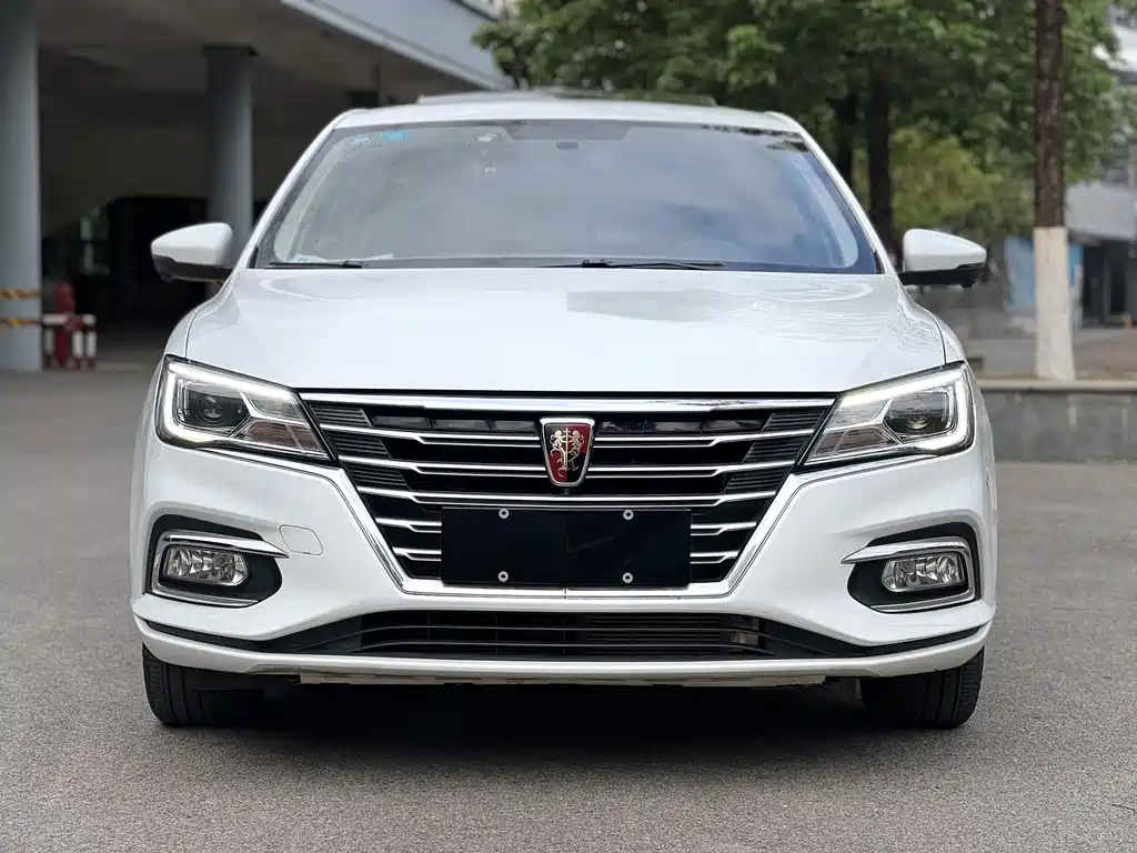 Roewe i5 2020 1.5L automatic 4G Internet leading flagship version купить на сайте DeffCars