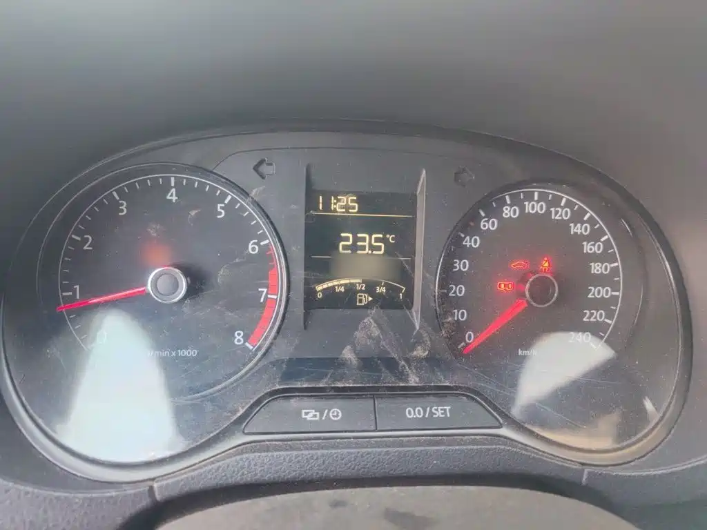 Polo 2014 1.4L manual fashion version купить на сайте DeffCars