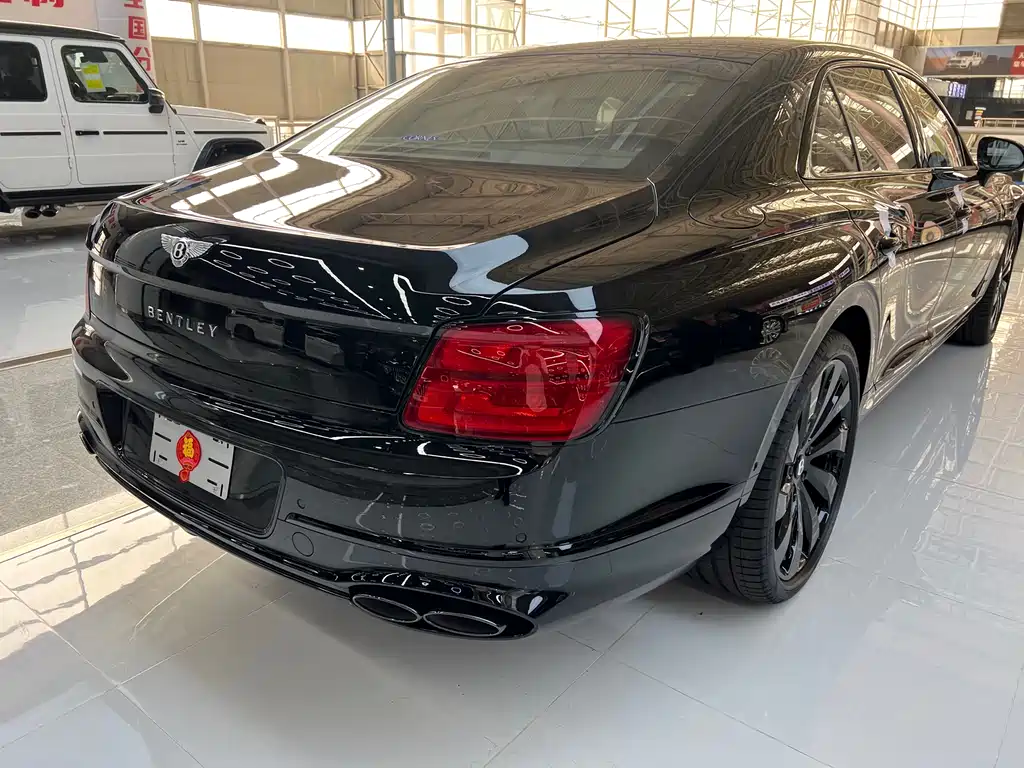 Flying Spur 2024 4.0T V8 S купить на сайте DeffCars