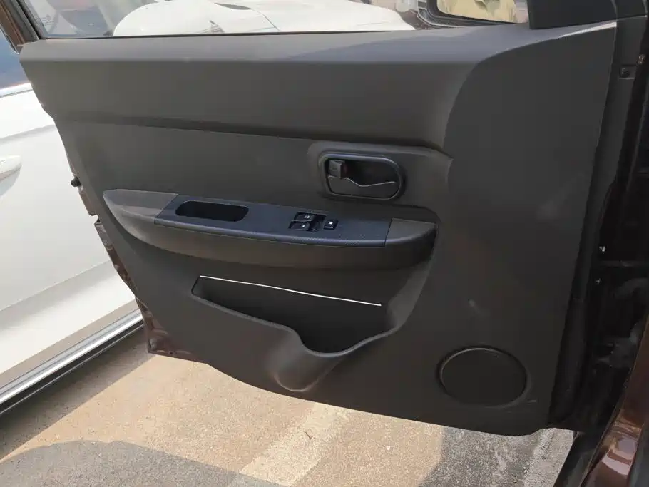 Wuling Hongguang 2015 1.2L S basic model National IV купить на сайте DeffCars