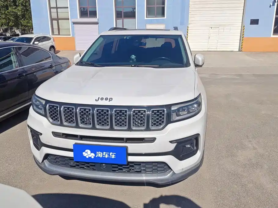 Grand Commander 2022 2.0T four-wheel drive luxury version купить на сайте DeffCars