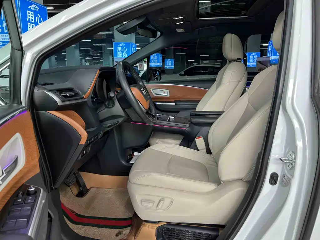 SIENNA 2023 2.5L Hybrid Extreme Edition купить на сайте DeffCars