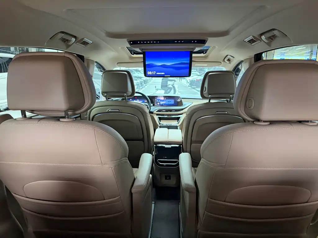 Buick GL8 New Energy 2025 Lu Shang Exclusive Edition 7 Seats купить на сайте DeffCars