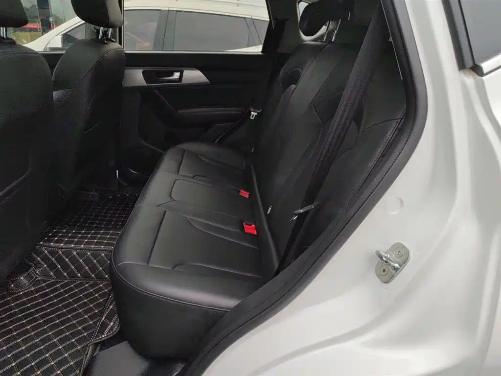 Haval H2 2018 Creative Edition Blue Label 1.5T dual-clutch two-wheel drive fashion model купить на сайте DeffCars
