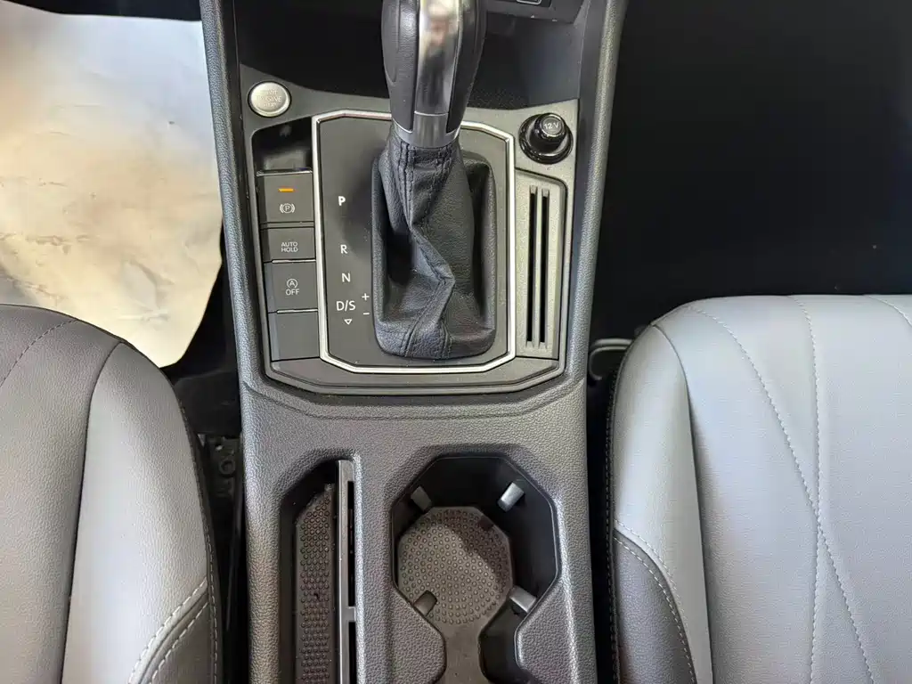 Lavida 2023 facelift 1.5L automatic starry sky 5 million version купить на сайте DeffCars