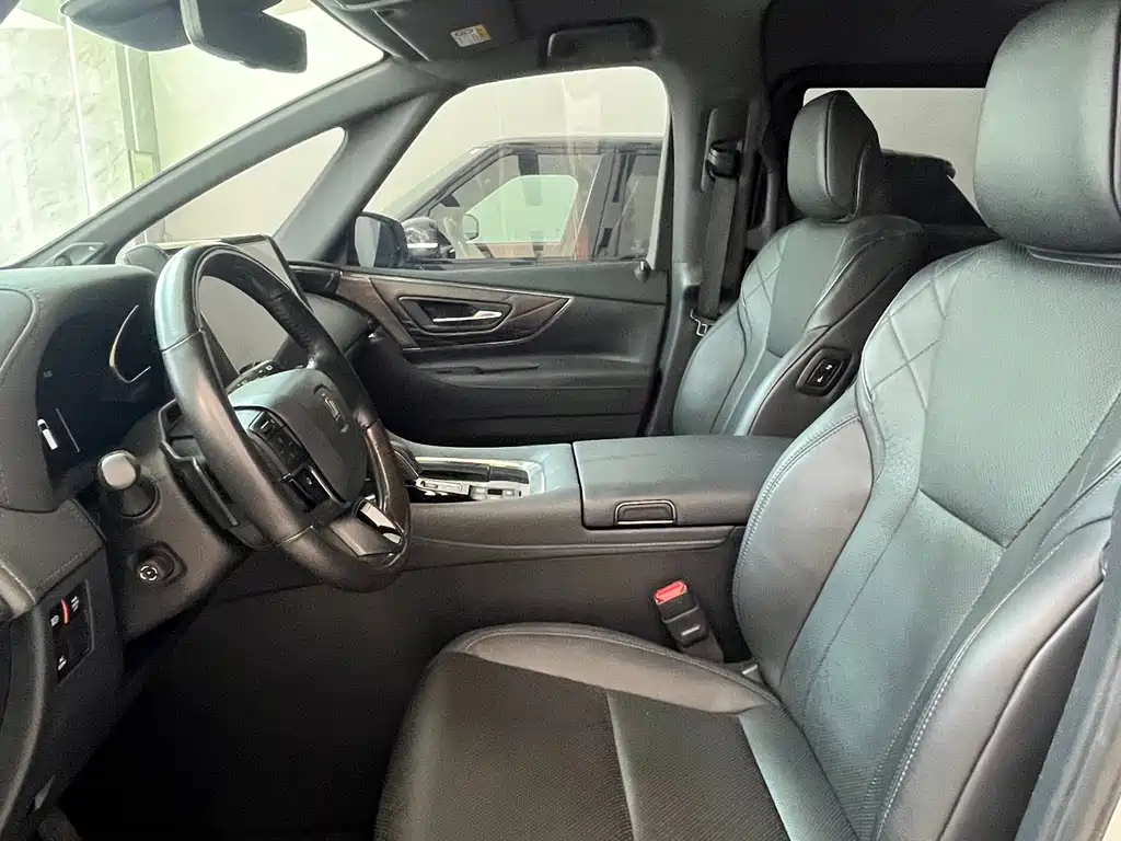 Wilfa 2024 Crown Dual Engine 2.5L Supreme Executive Edition купить на сайте DeffCars