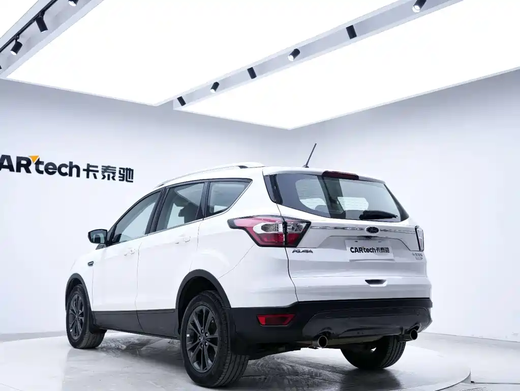 Escape 2019 EcoBoost 180 two-wheel drive platinum airfoil National VI купить на сайте DeffCars