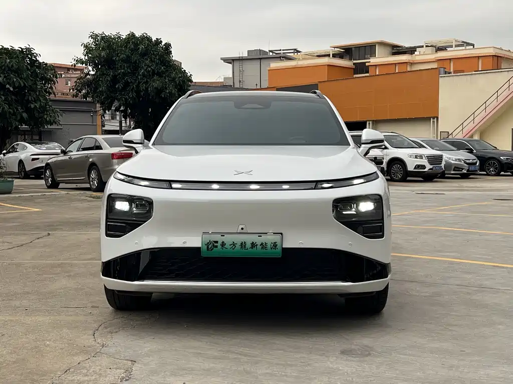 Xpeng G9 2022 model 702 Max купить на сайте DeffCars