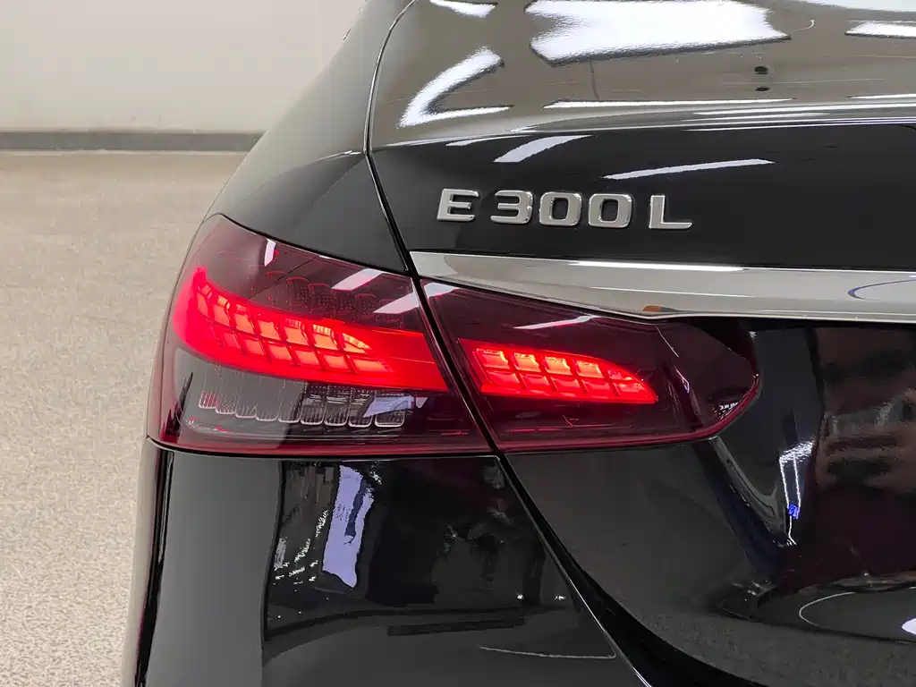 Mercedes-Benz E-Class 2021 E 300 L Premium Model купить на сайте DeffCars