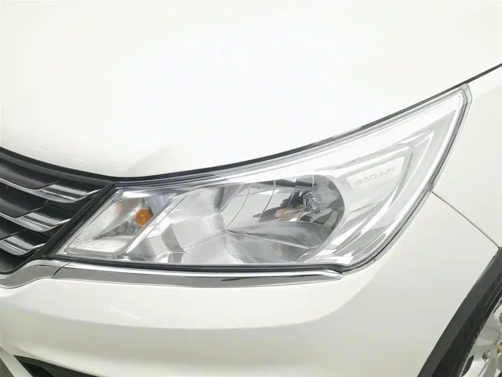 Baojun 310 2016 1.2L manual luxury model купить на сайте DeffCars