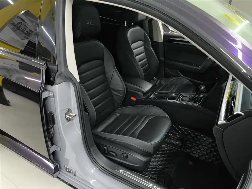 FAW-Volkswagen CC 2021 380TSI eye-catching version купить на сайте DeffCars