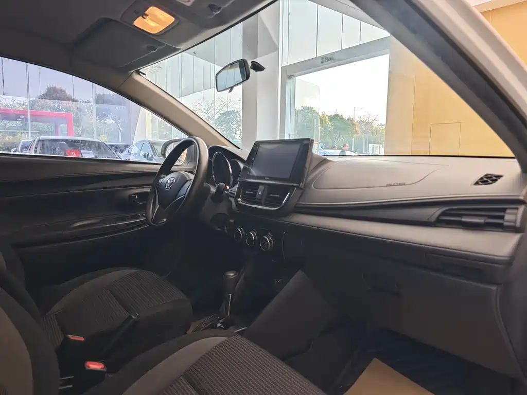 Vios 2022 1.5L 20th Anniversary Edition купить на сайте DeffCars