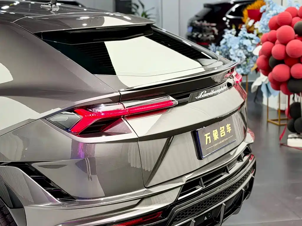 Urus 2023 4.0T V8 S купить на сайте DeffCars