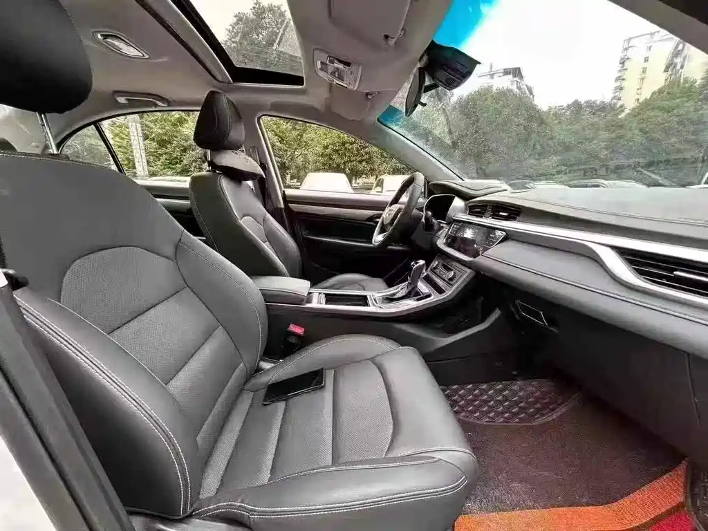 Emgrand 2019 Leading Edition 1.5L CVT Luxury Type National V купить на сайте DeffCars