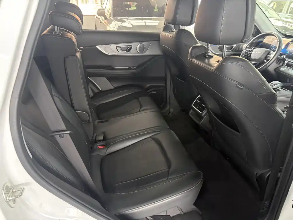 Tiggo 8 PRO 2022 290T two-wheel drive deep space version 5 seats купить на сайте DeffCars