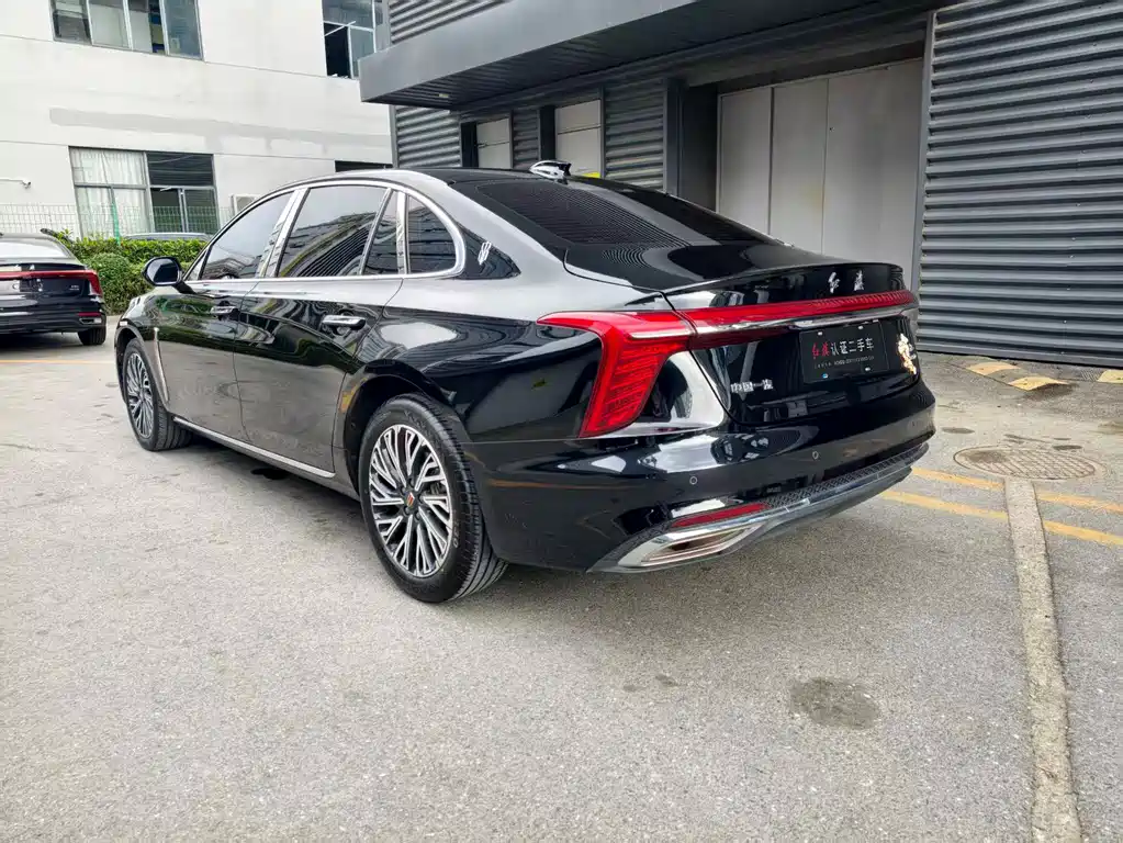 Red Flag Hongqi H5 2025 2.0T Automatic купить на сайте DeffCars