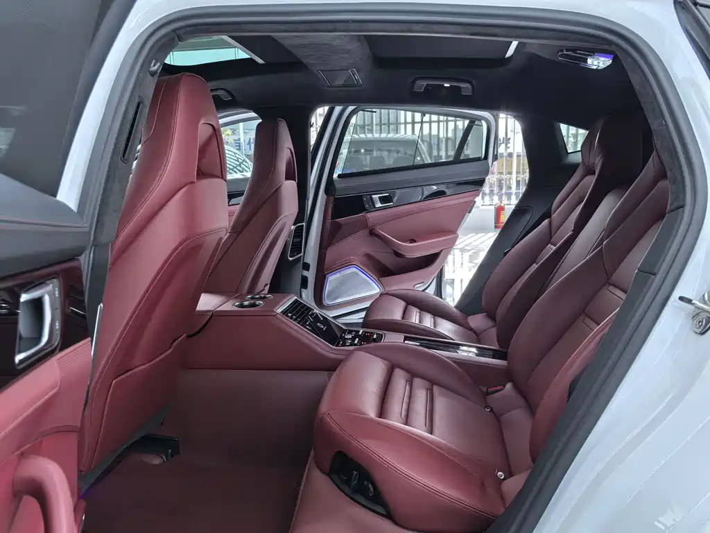 Panamera 2023 Panamera Executive Extended Platinum Edition 2.9T купить на сайте DeffCars
