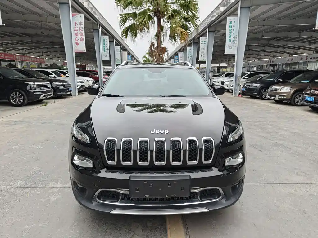Cherokee (Китай) 2017 2.0L Superior Edition купить на сайте DeffCars