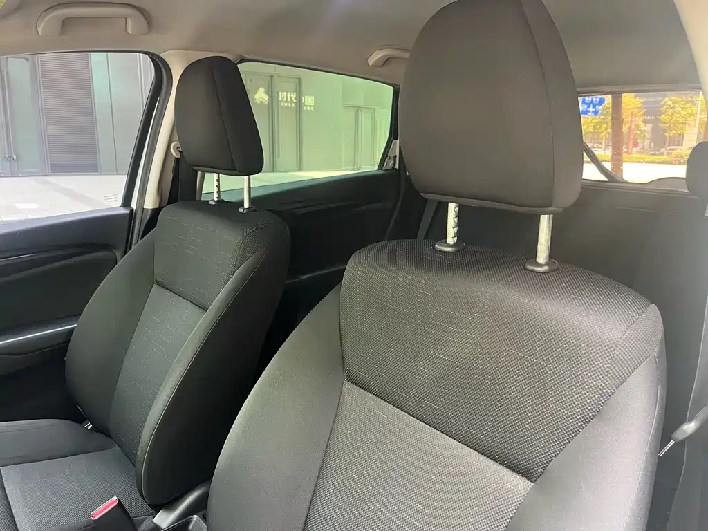 Fit 2016 1.5L LX CVT comfort model купить на сайте DeffCars