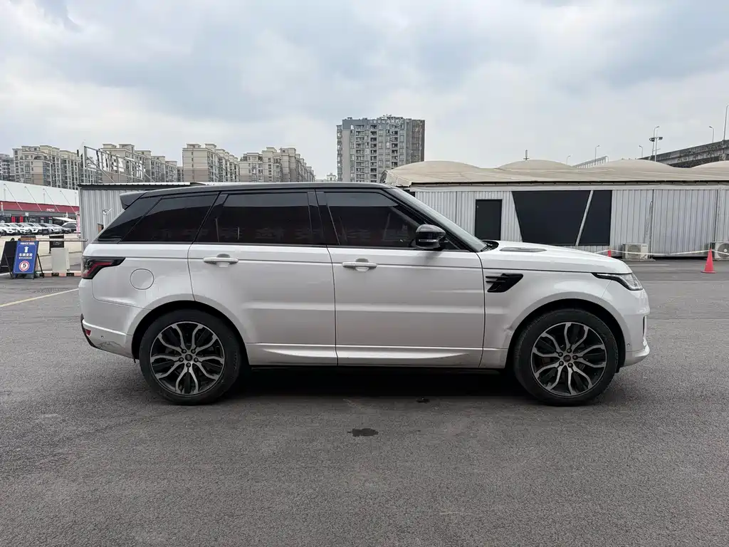 Range Rover Sport 2022 3.0 L6 Black Edition купить на сайте DeffCars