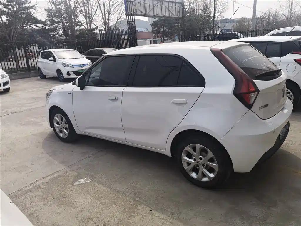MG 3 2017 1.5L Automatic Intelligent Connected Elite Edition купить на сайте DeffCars