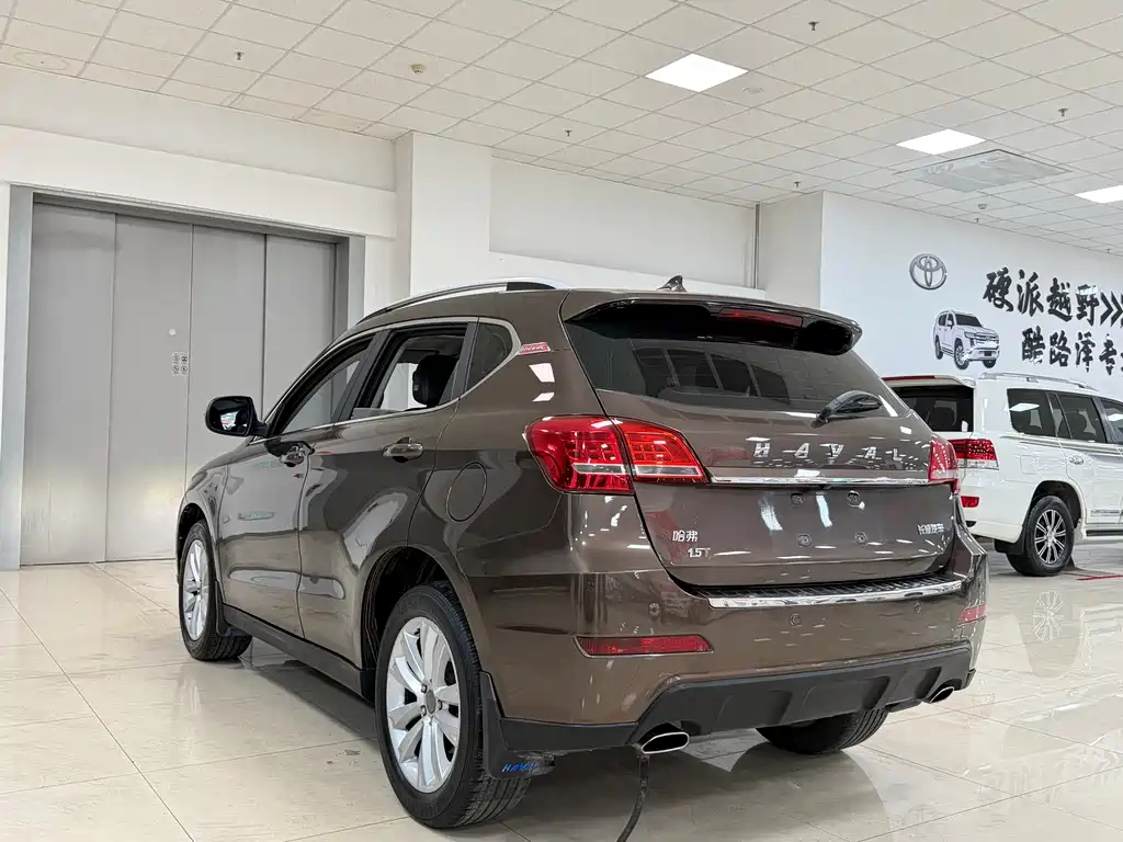 Haval H2 2015 1.5T automatic two-wheel drive elite version купить на сайте DeffCars