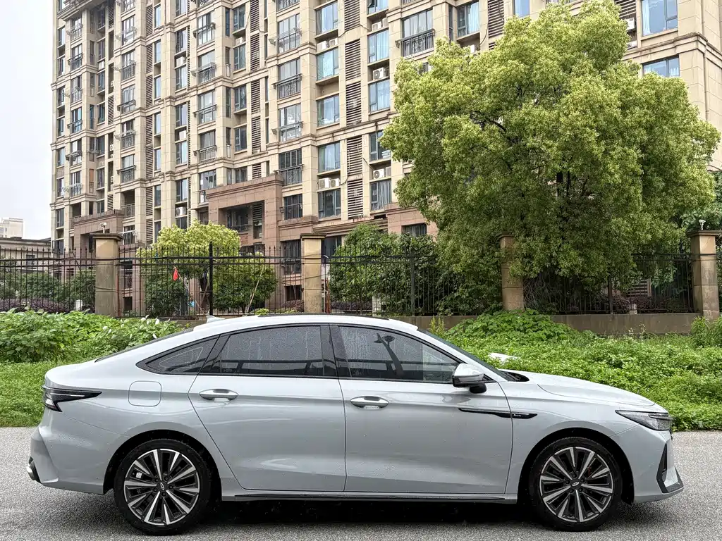 Arrizo 8 2023 high-energy version 2.0T DCT Royal купить на сайте DeffCars