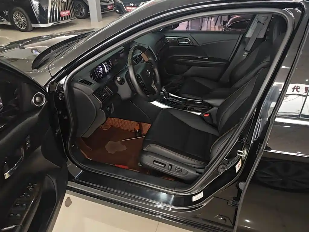Accord 2014 3.0L VTI Premium Edition купить на сайте DeffCars