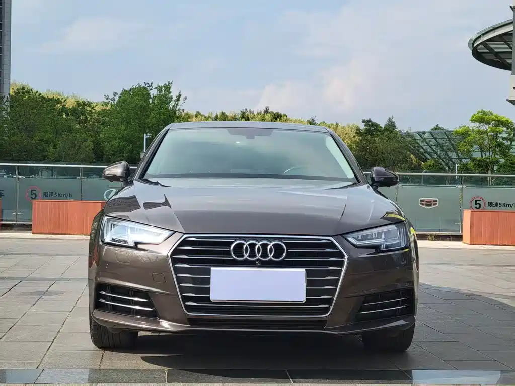 Audi A4L 2017 Plus 40 TFSI Fashion купить на сайте DeffCars