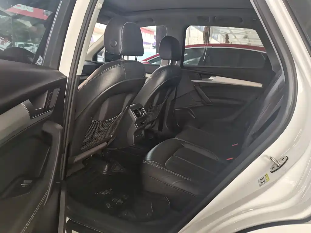 Audi Q5L 2020 40 TFSI enjoys fashionable style купить на сайте DeffCars