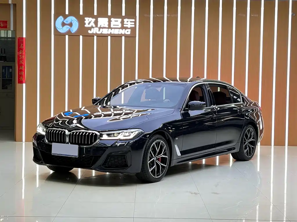 BMW 5 Series 2022 Facelift 2 530Li Exclusive M Sports Package купить на сайте DeffCars