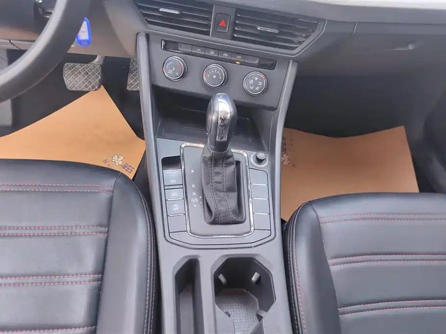 Bora 2020 1.5L automatic fashion model купить на сайте DeffCars