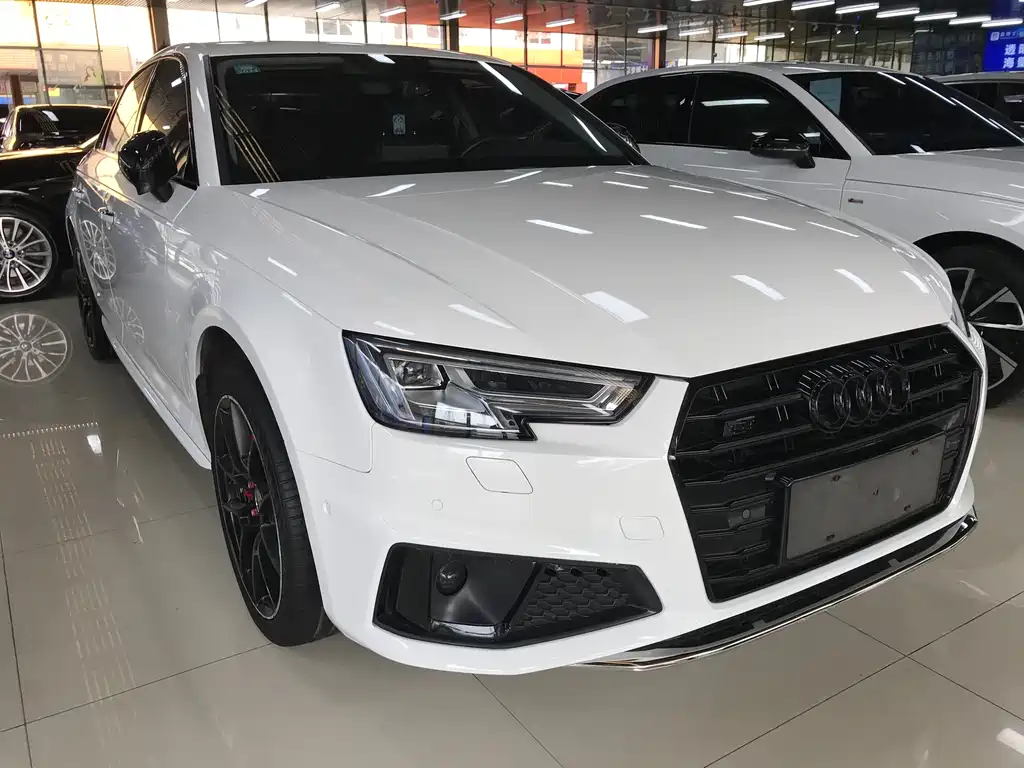 Audi A4L 2019 40 TFSI Fashion Type National V купить на сайте DeffCars