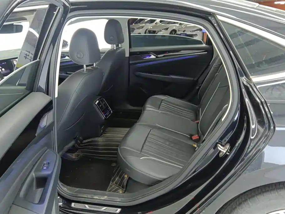 Passat 2023 facelift 330TSI Star Elite Edition купить на сайте DeffCars