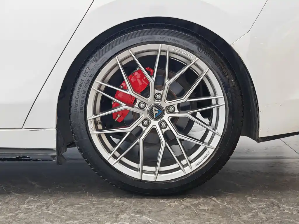 Mazda3 Angkesela 2021 2.0L Automatic Premium Edition купить на сайте DeffCars