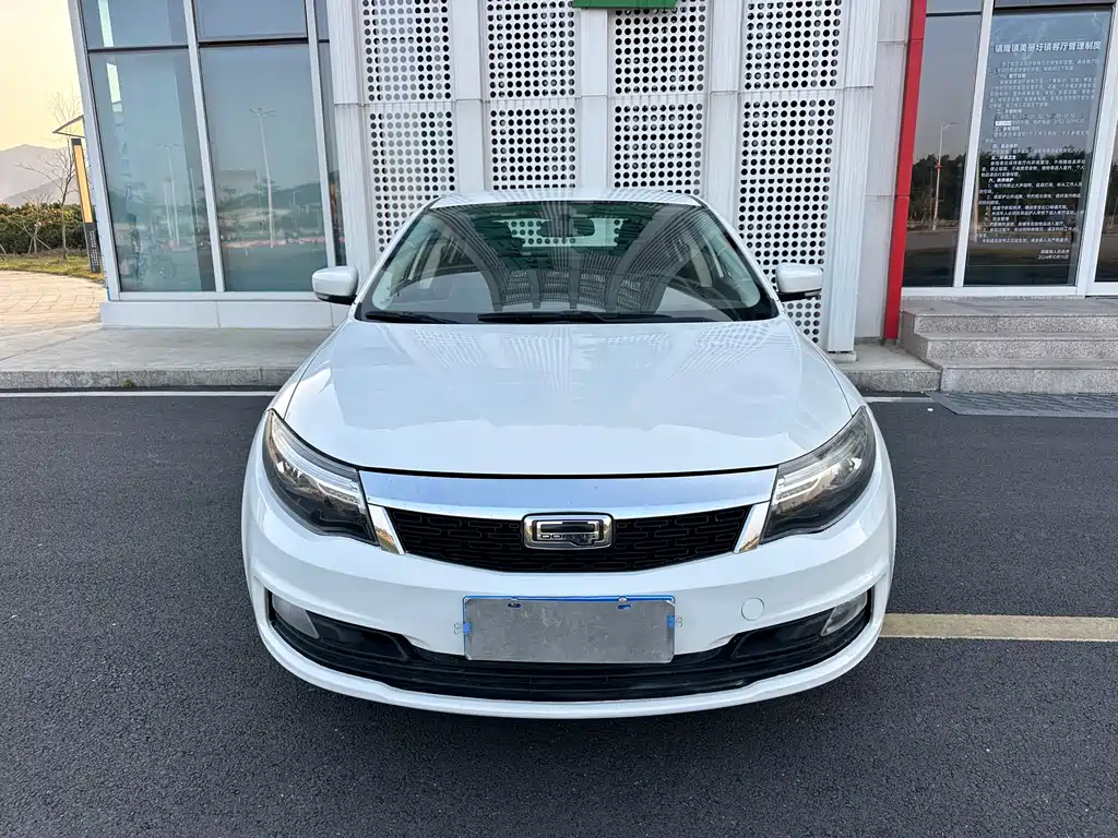 Qoros 3 2018 Sedan 1.6L Automatic Leading Type купить на сайте DeffCars