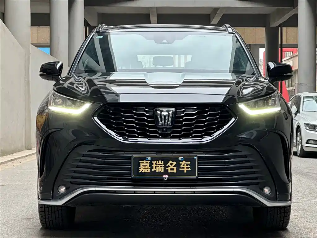 Crown Lufang 2022 2.0T four-wheel drive Jinyao version купить на сайте DeffCars