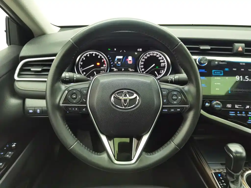 Camry 2019 facelift 2.5G Deluxe Edition купить на сайте DeffCars