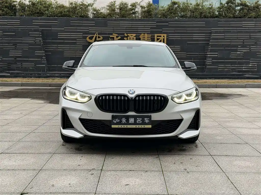 BMW 1 Series 2023 125i M Sports Night Edition купить на сайте DeffCars