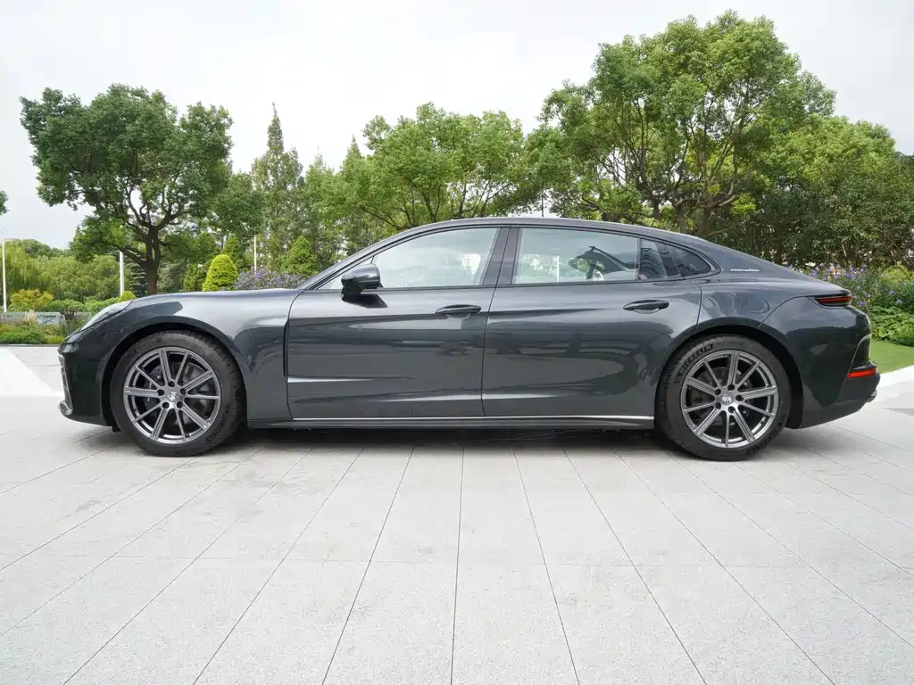 Panamera 2024 Panamera 4 Executive Extended Edition 2.9T купить на сайте DeffCars