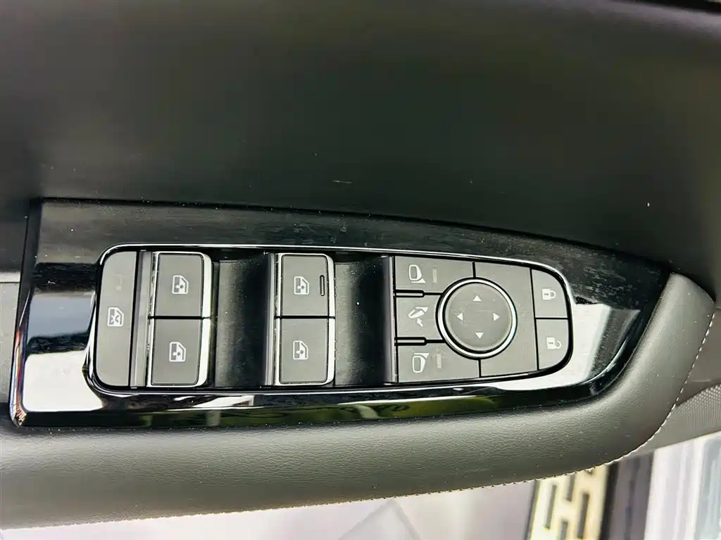 Tanlu 2024 380VC-TURBO four-wheel drive Zhizun Edition 6 seats купить на сайте DeffCars