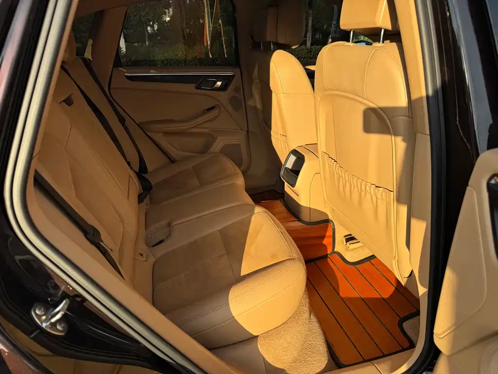 Macan 2014 Macan 2.0T купить на сайте DeffCars